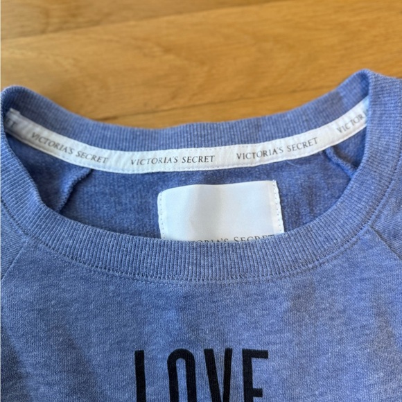 Victoria Secret Y2K Love Angel Heart Graphic Blue Crew Neck Sweatshirt Size S - Picture 6 of 9